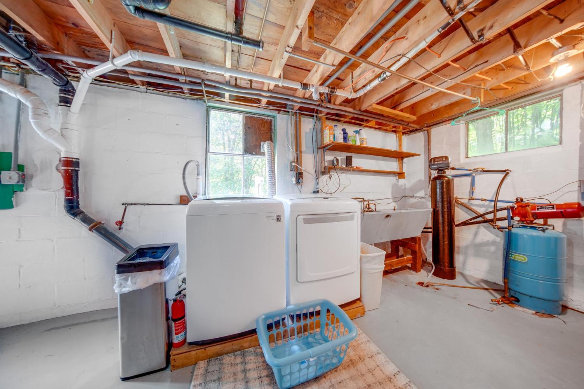 Holiday home Pet-friendly Espyville With Yard And Fire Pit! Hartstown