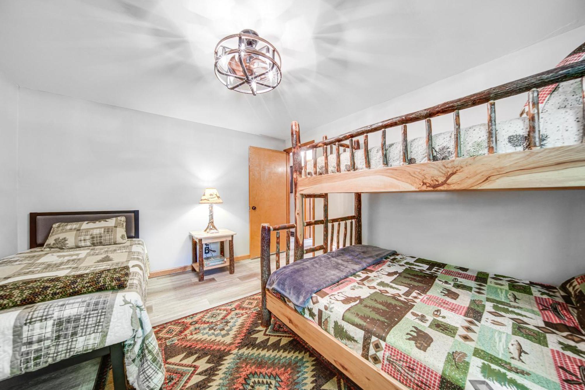 Pet-friendly Espyville With Yard And Fire Pit! Hartstown