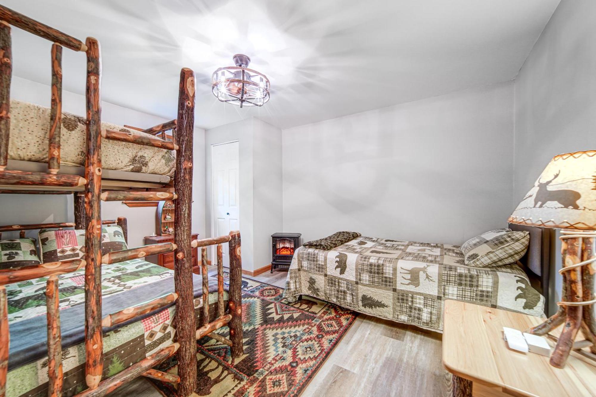 Pet-friendly Espyville With Yard And Fire Pit! Hartstown