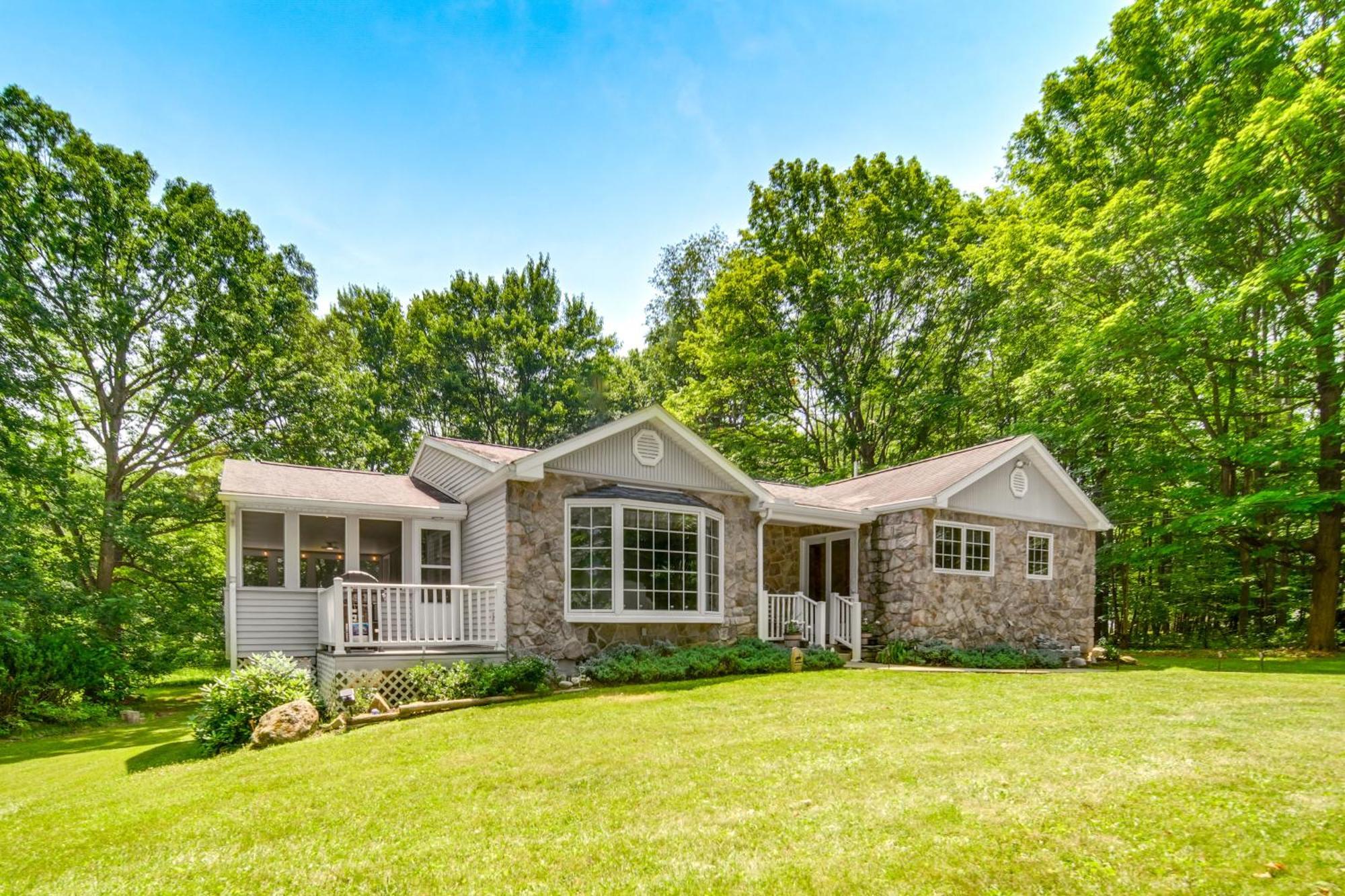 Pet-friendly Espyville With Yard And Fire Pit! Holiday home Hartstown